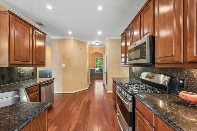 Building Photo - 11303 English Rose Trail