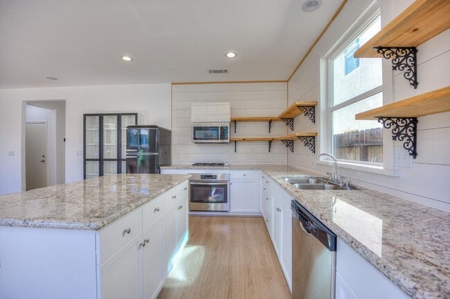 Building Photo - Spacious 3-Bedroom Home with a Backyard in Harlan Ranch Community!