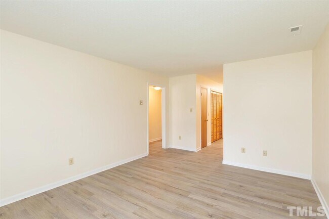 Building Photo - 2501 Kilgore Ave