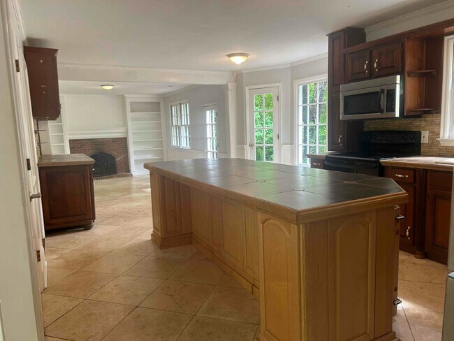 Building Photo - 236 Coopers Pond Dr