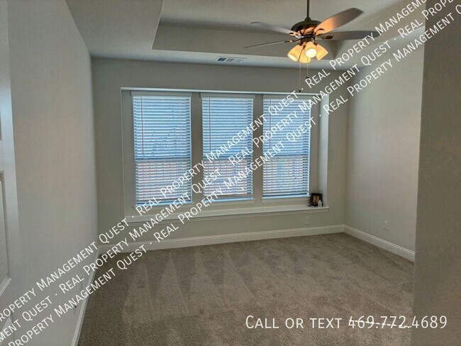 Building Photo - 1862 Silver Birch Rd