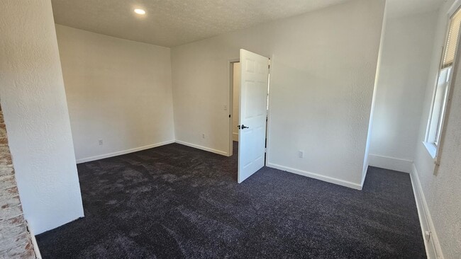 Building Photo - 415 Harrison Ave