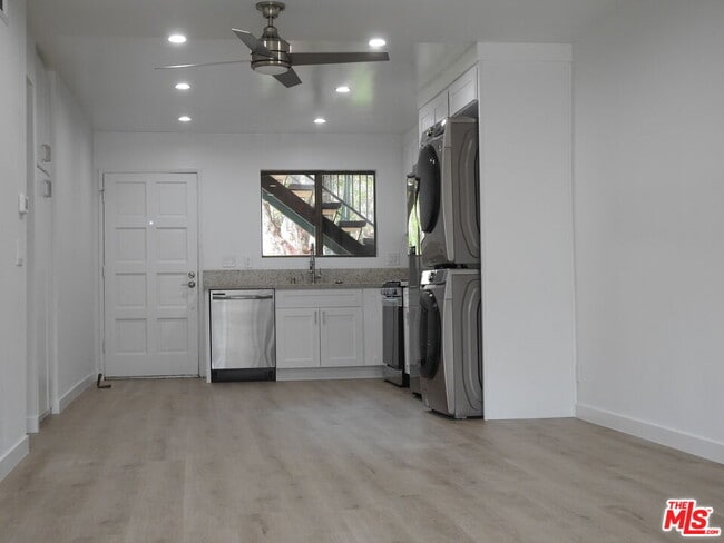 Building Photo - 6478 Cavalleri Rd