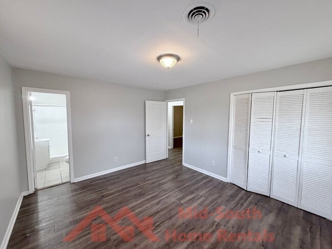 Building Photo - 5119 Horn Lake Rd