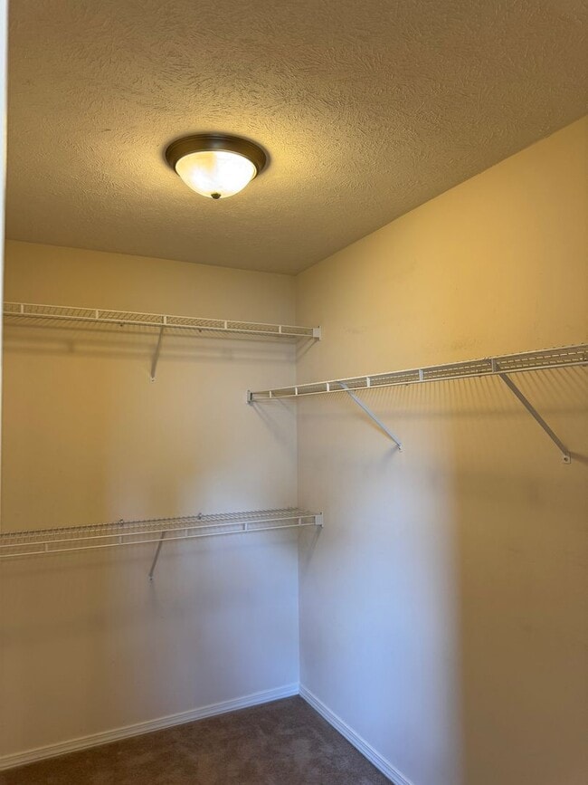 Building Photo - Gorgeous 3 Bedroom home for rent in Nixa, MO!