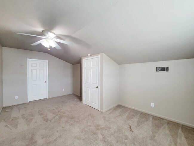 Building Photo - 17423 Ranch Country Rd
