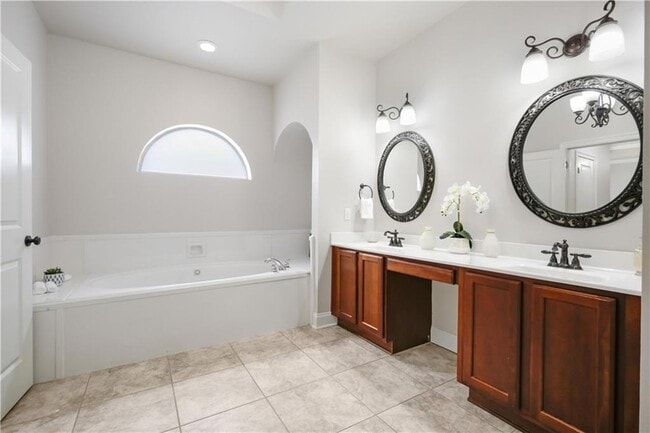 Building Photo - 614 Bellingrath Ln