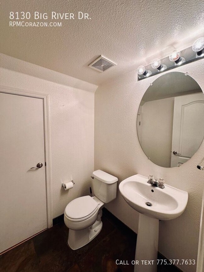 Building Photo - 8130 Big River Dr