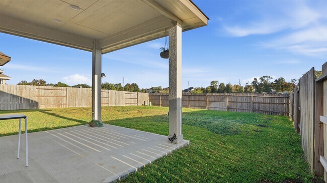 Building Photo - 21450 Petherton Dr