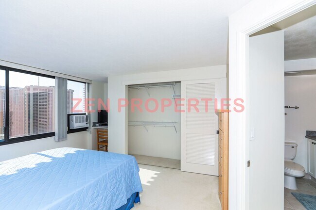 Building Photo - Fully furnished 2 bdrm / 2 bath / 1 parking unit at The Windsor Waikiki