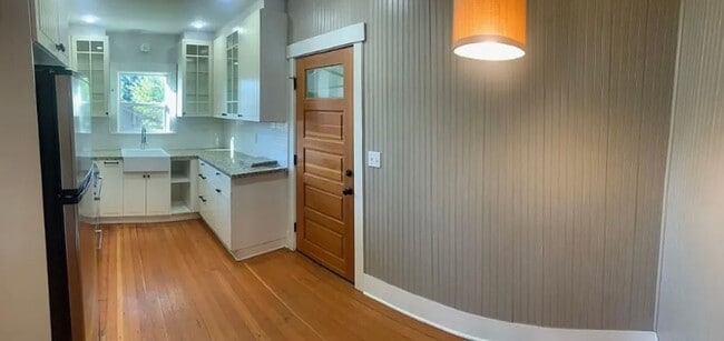 Building Photo - $2,750 - Two Bedrooms, Two Bathrooms, With Bonus Room And Large Yard, Ready For Lease!