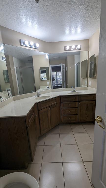 Building Photo - 10166 Regent Park Dr