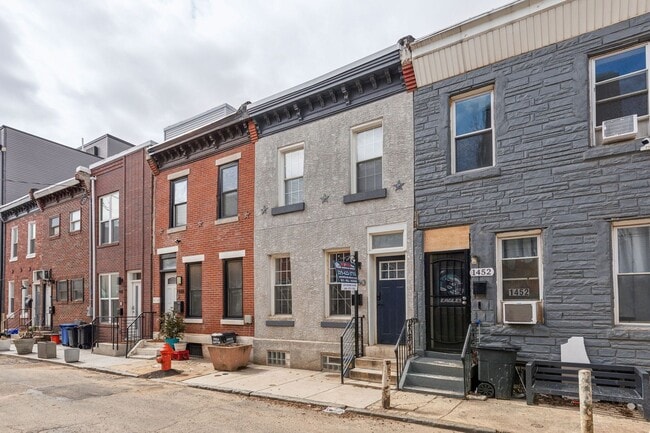 Building Photo - Newly Renovated Single Family Brewerytown
