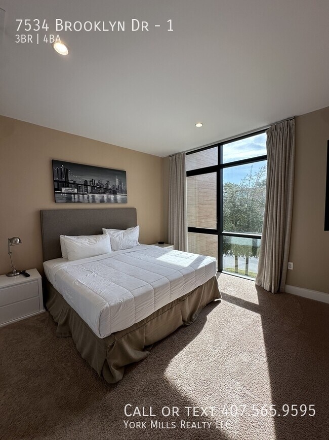 Building Photo - 7534 Brooklyn Dr