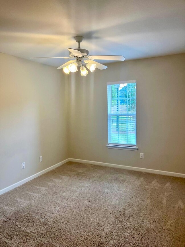 Building Photo - 5473 Harris Cove Dr