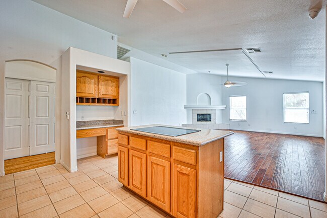 Building Photo - 6025 Egan Crest Dr