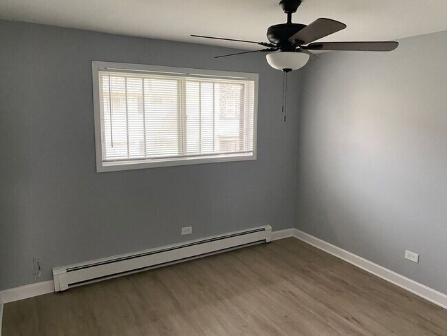 Building Photo - 3710 W 119th St