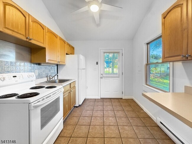 Building Photo - 964 NJ-173