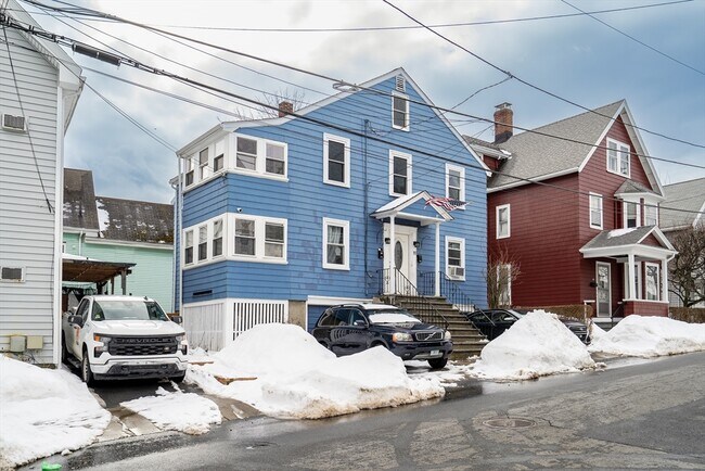 Building Photo - 19 Fairview Ave