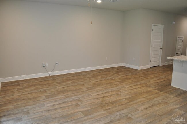 Building Photo - 6060 Royal Port Ct