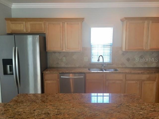 Building Photo - 1115 Oak Pond Dr