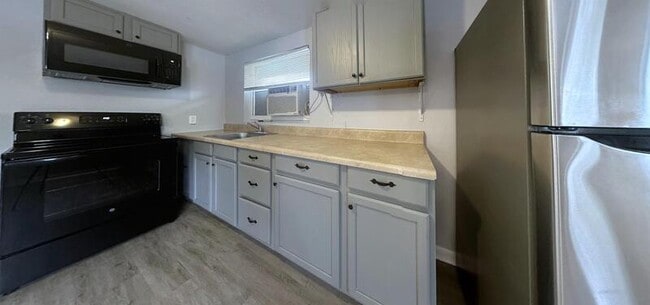 Building Photo - 8240 Krag Dr