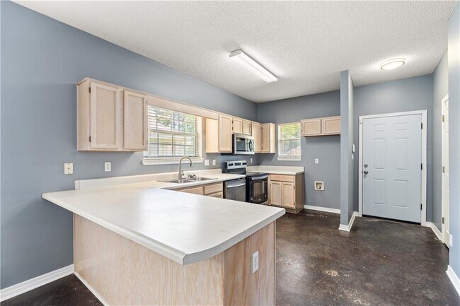 Building Photo - 1998 Laurel Oak Ct