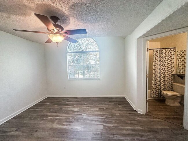Building Photo - 2500 Winding Creek Blvd