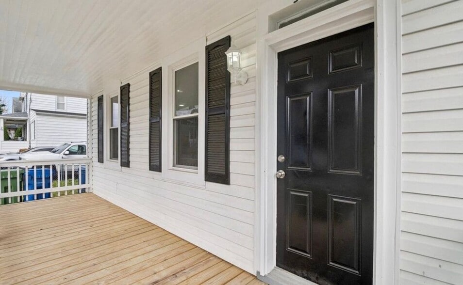 Building Photo - 3814 Walnut Ave