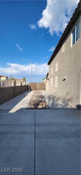 Building Photo - 3335 Commendation Dr