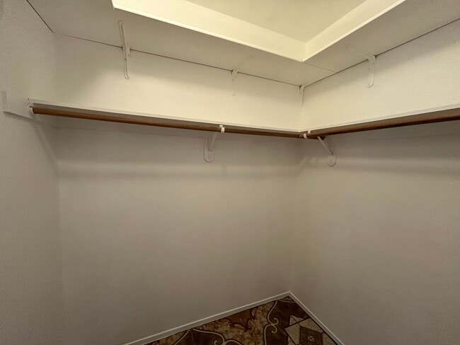 Building Photo - Cute 3 Bed/2 Bath SE Bakersfield Home