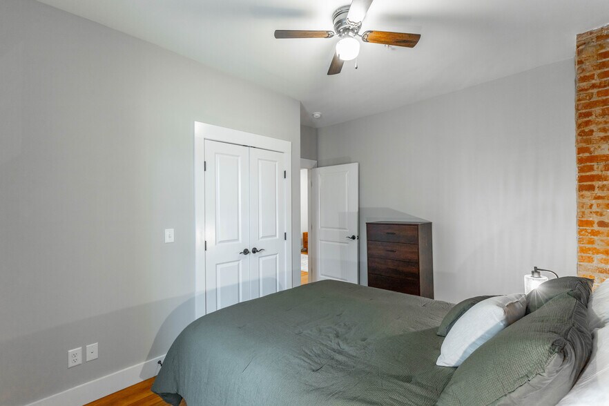 Building Photo - 1108 McCallie Ave
