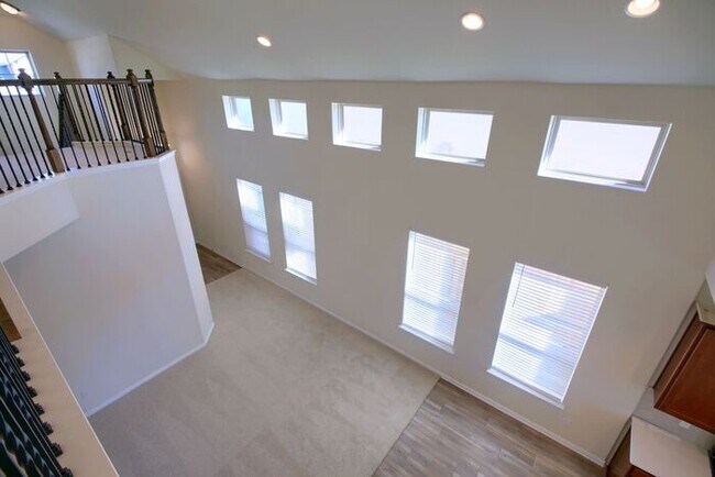Building Photo - Charming 4 beds 3.5 baths in Leander