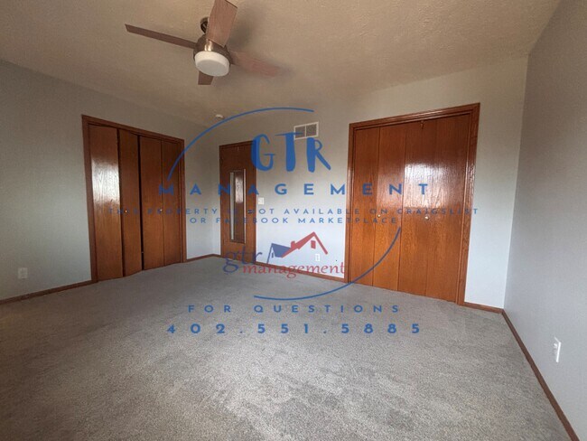 Building Photo - 8054 Redick Ave