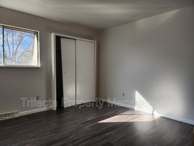 Building Photo - 2739 Leisure Dr