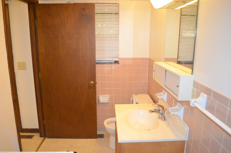 Building Photo - 6300 Ervin Rd