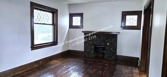Building Photo - 180 Cedar Ave