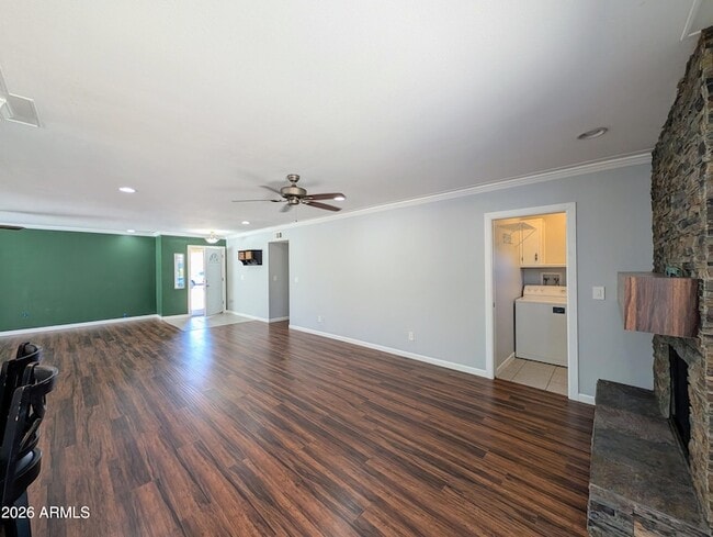 Building Photo - 10044 N 39th Ln