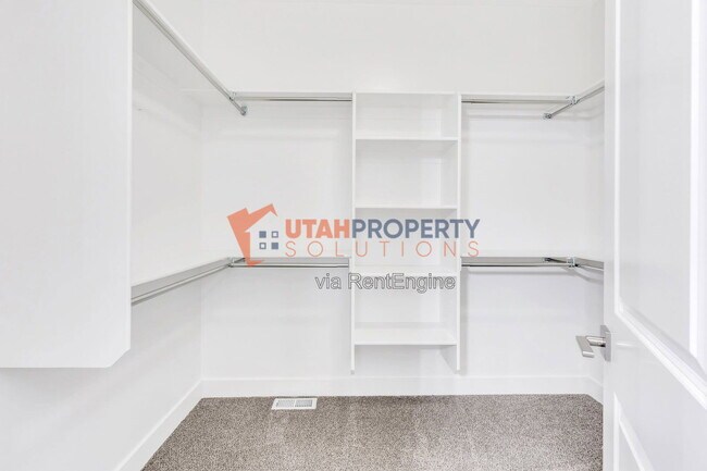 Building Photo - 7632 S Waverly Hls Ln