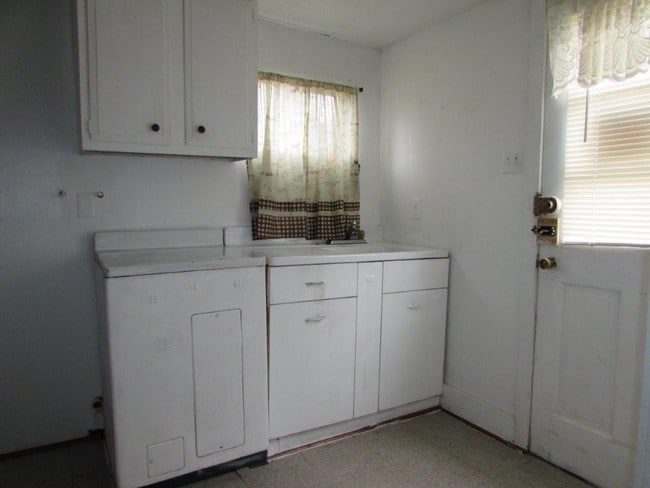 Building Photo - 509 Ridge St
