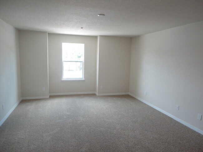 Building Photo - 3/2.5 Town Home in Winter Park! Priced to ...