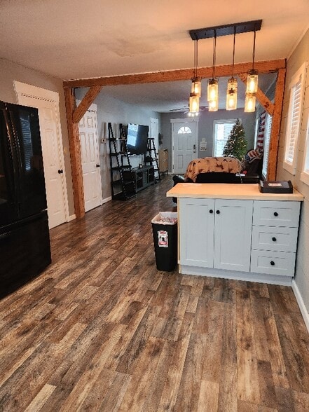 Building Photo - 102 Highlawn Ave