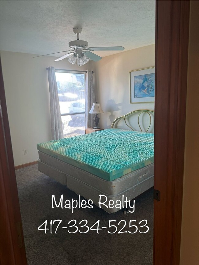 Building Photo - One bedroom FURNSIHED condo at Pointe Royale