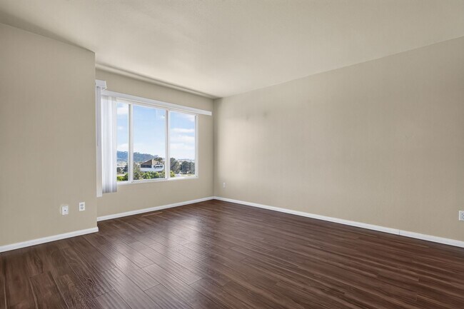 Building Photo - 841 America Way