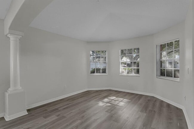 Building Photo - 15412 Montilla Loop
