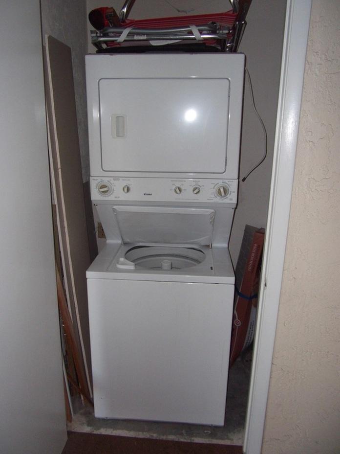 Building Photo - 9380 Lennex Ln