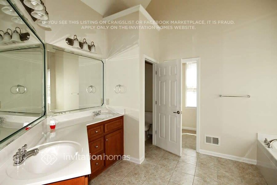 Building Photo - 503 Autumn Ridge Dr
