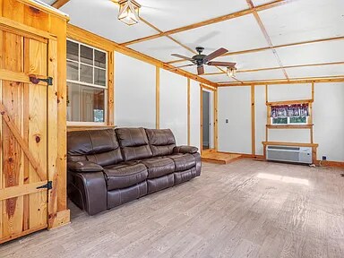 Building Photo - 2347 Byrnes Dr