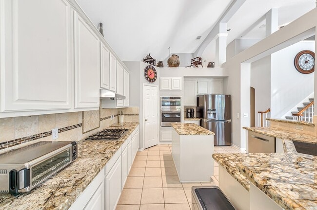 Building Photo - 23207 Willow Pond Pl