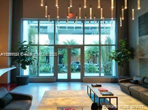 Building Photo - 1100S S Miami Ave
